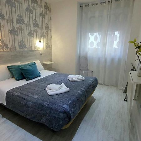 Hostal Met Madrid Exterior foto