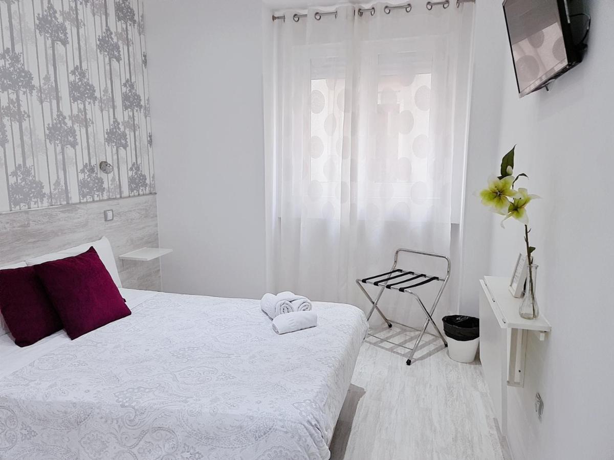 Hostal Met Madrid Exterior foto