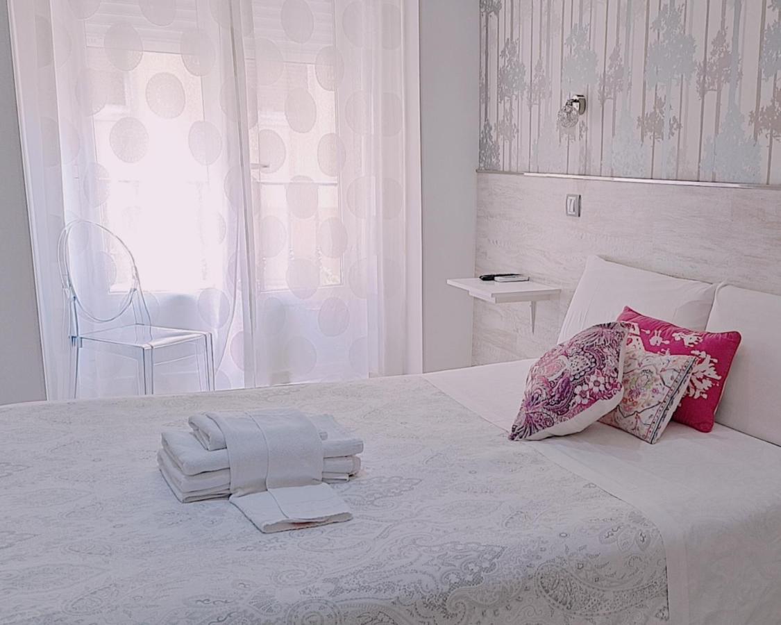 Hostal Met Madrid Exterior foto